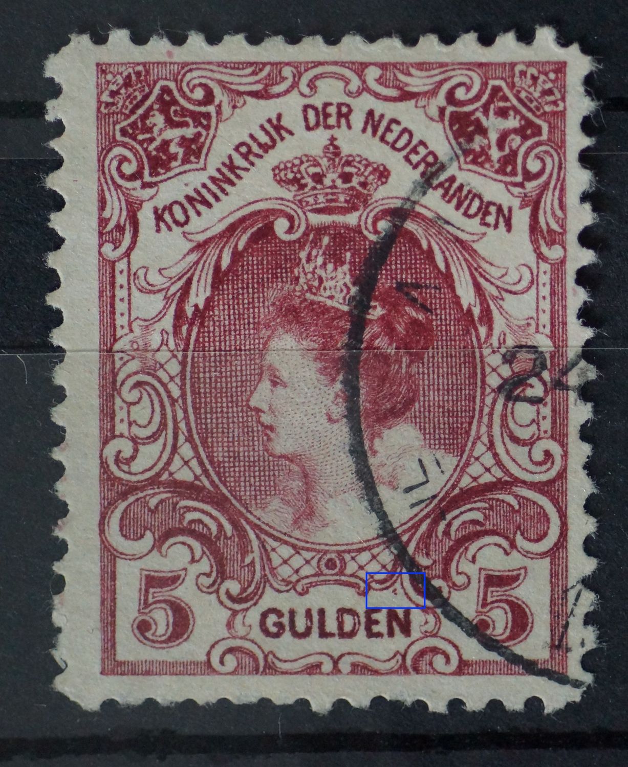 NVPH 79 - wijnrode vlek boven de N van GULDEN NVPH 79 - wijnrode vlek boven de N van GULDEN