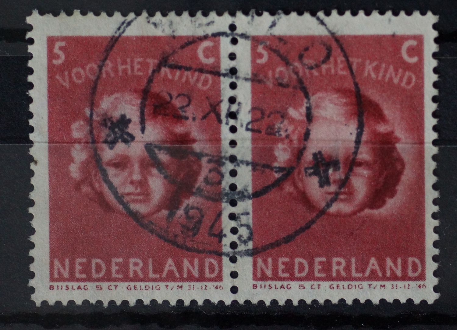 Venlo 3 op NVPH 446 (paar) - open 4 van 1945