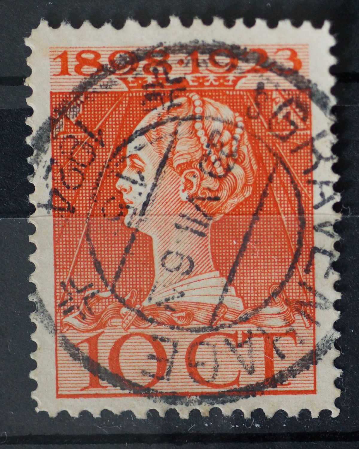 sGravenhage 15 op NVPH 124