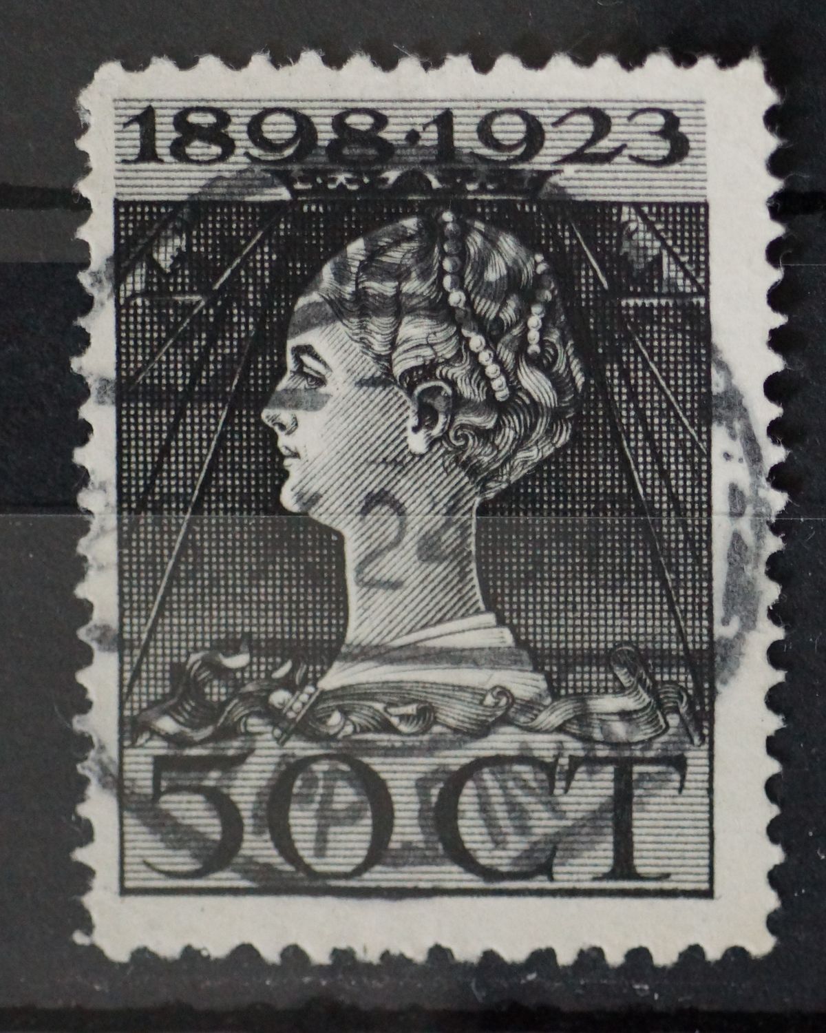 Amsterdam Tulpplein 4  op NVPH 128