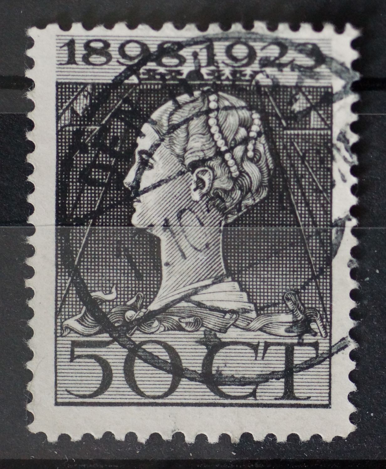 Den Hulst op NVPH 128