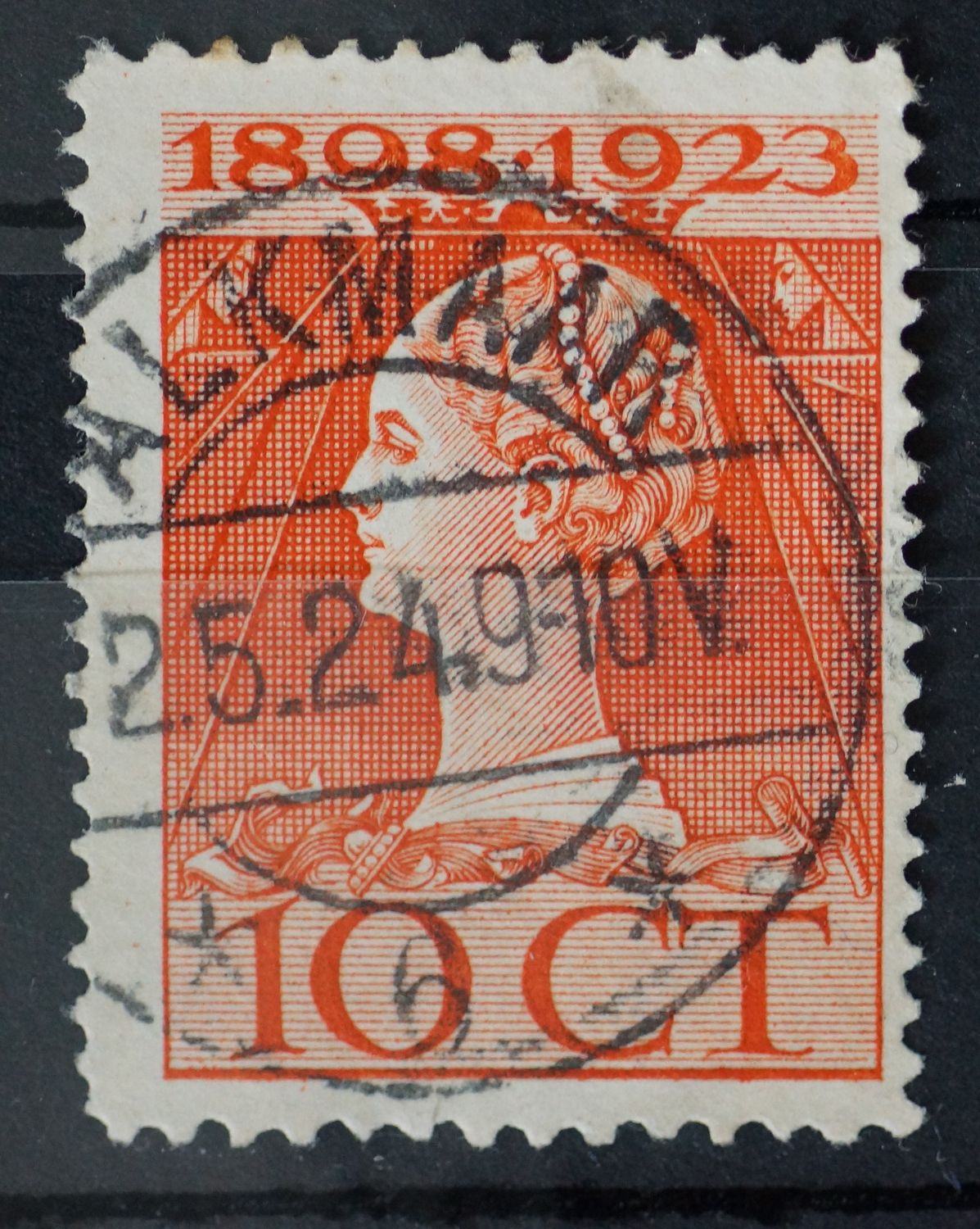 Alkmaar 6 op NVPH 124 - vrij schaars