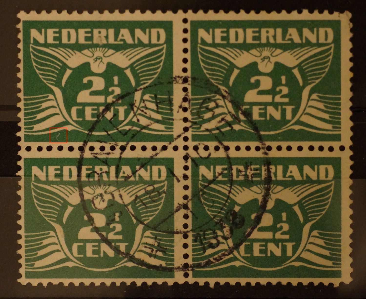 NVPH 174 (blok) - witte kras linksonder (zegel linksboven)