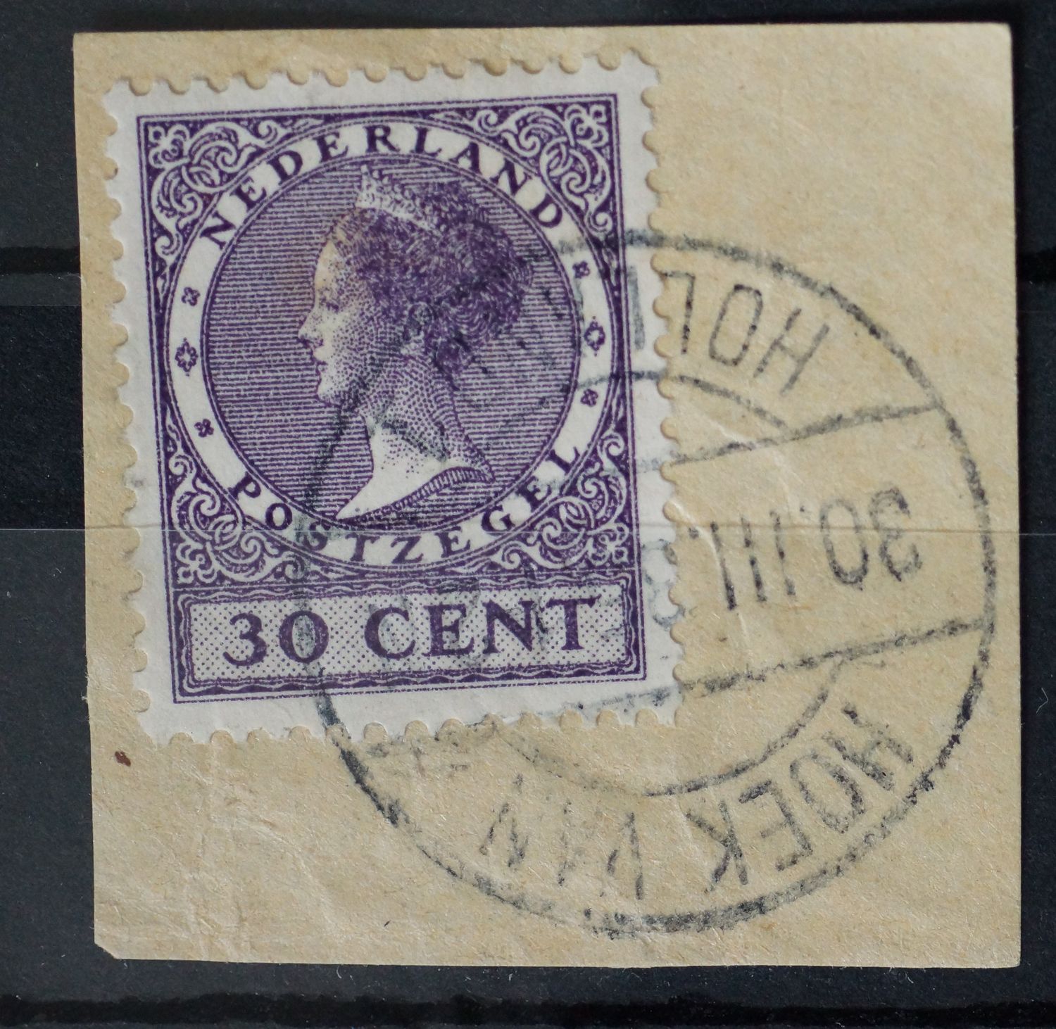 Hoek van Holland 1 op NVPH 194 - vrij schaars