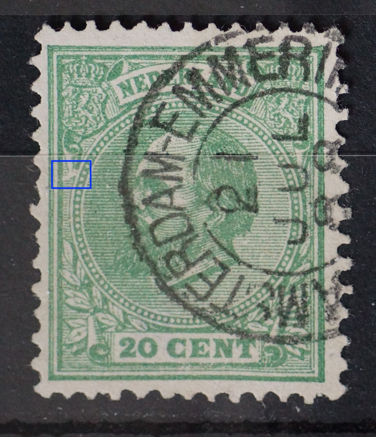 NVPH 34 - witte vlek onder krul links