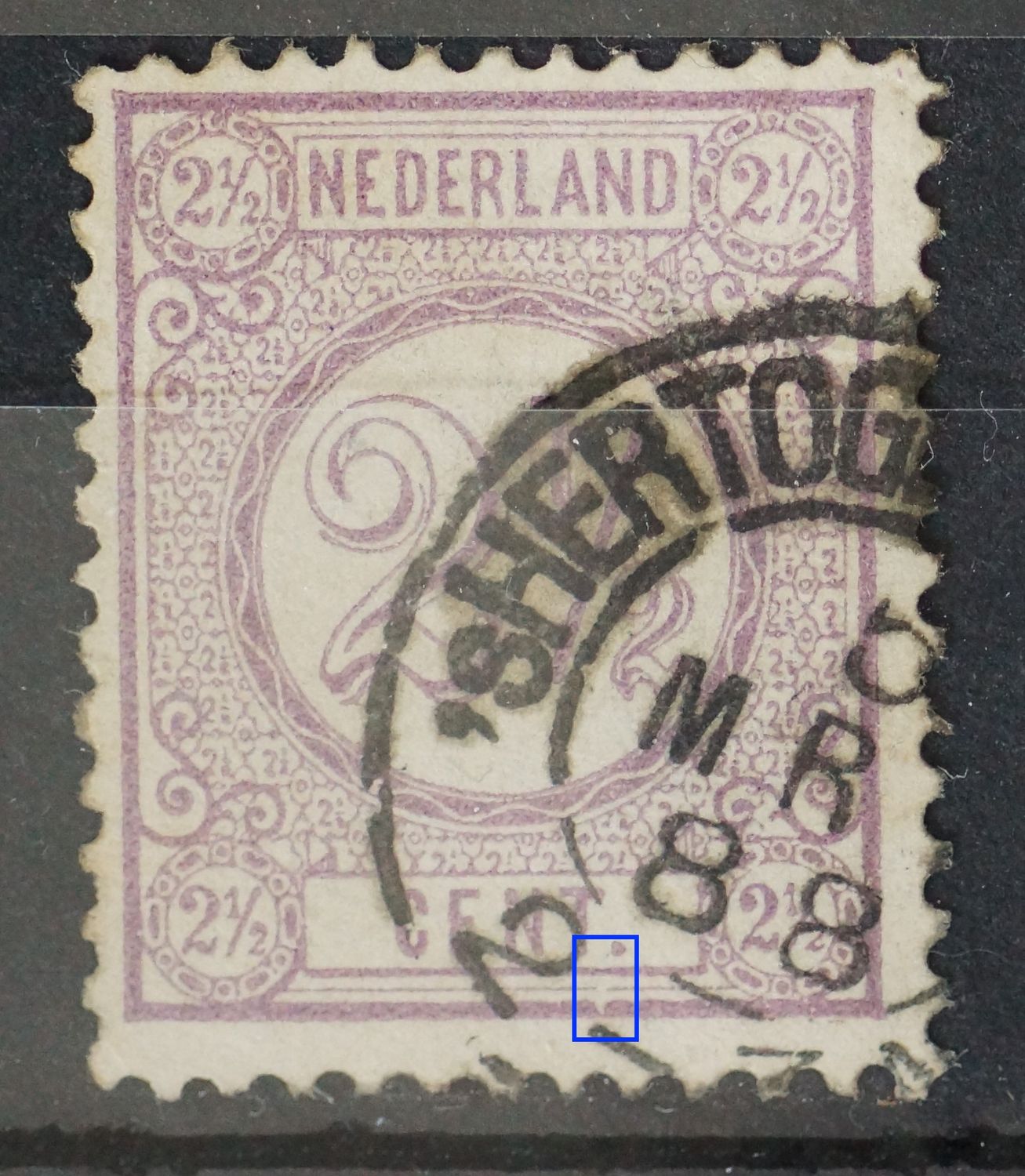 NVPH 33 - witte vlek / breuk in kaderlijn onder T. van CENT.