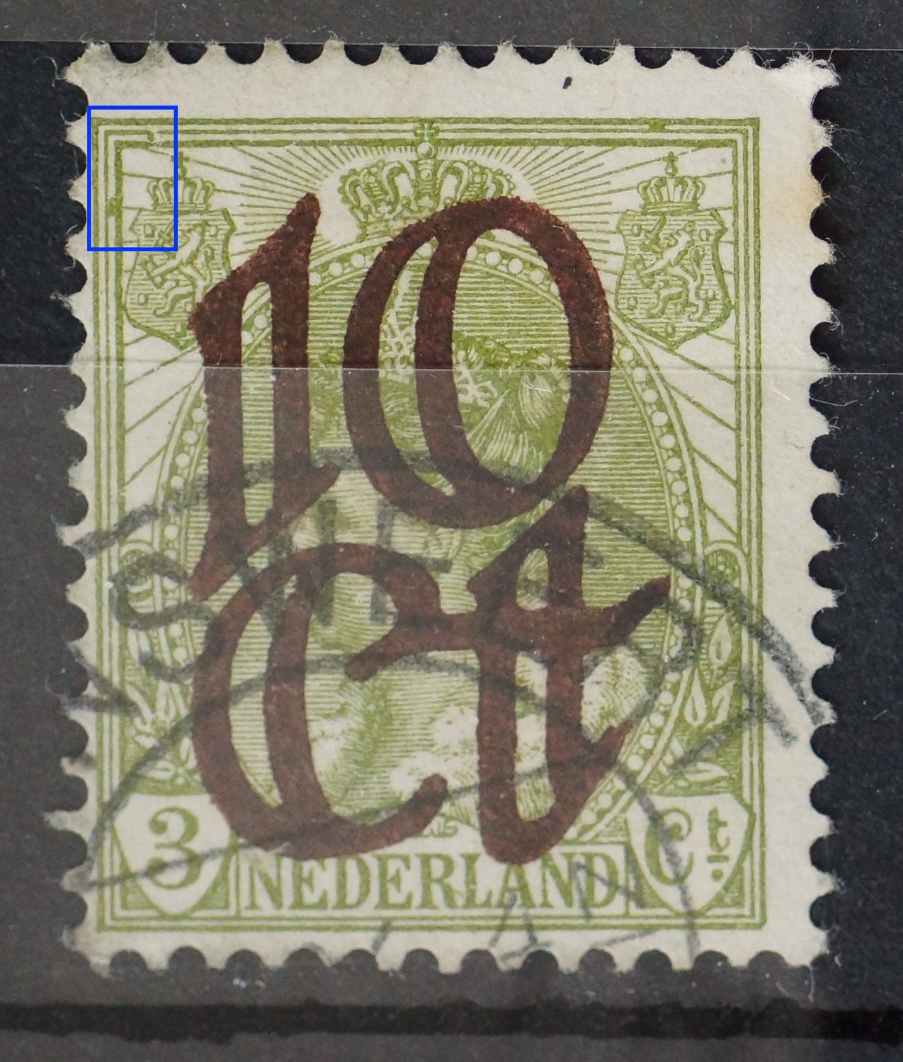 NVPH 116 - groene vlekken boven en links van linker wapenschild
