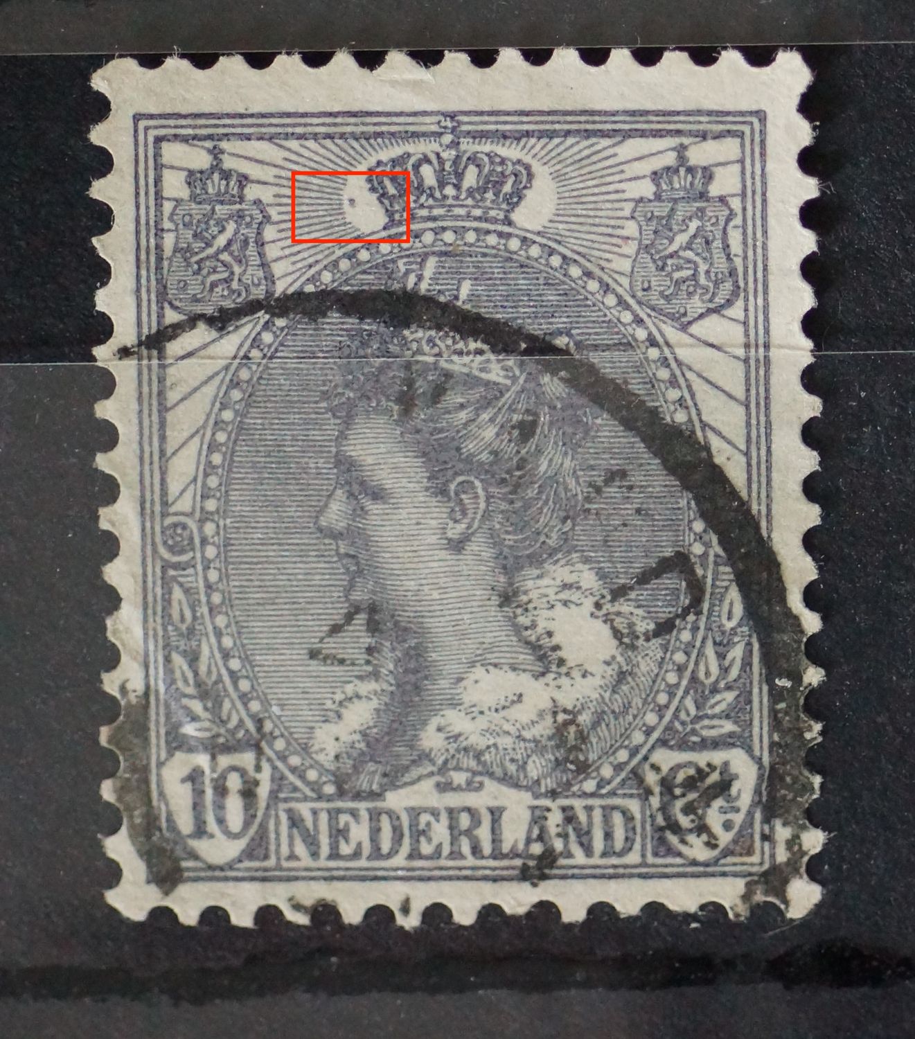NVPH 62 - grijze vlek links van kroon