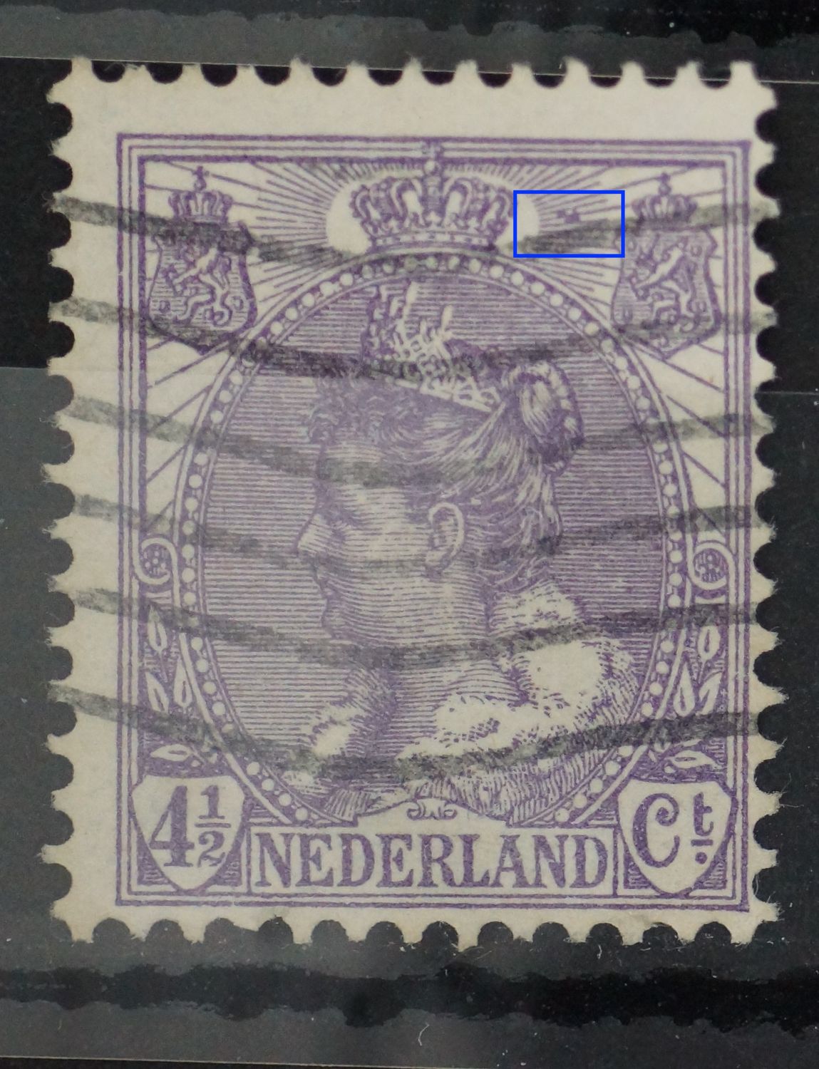 NVPH 59 - violette vlekken tussen stralen rechts van kroon