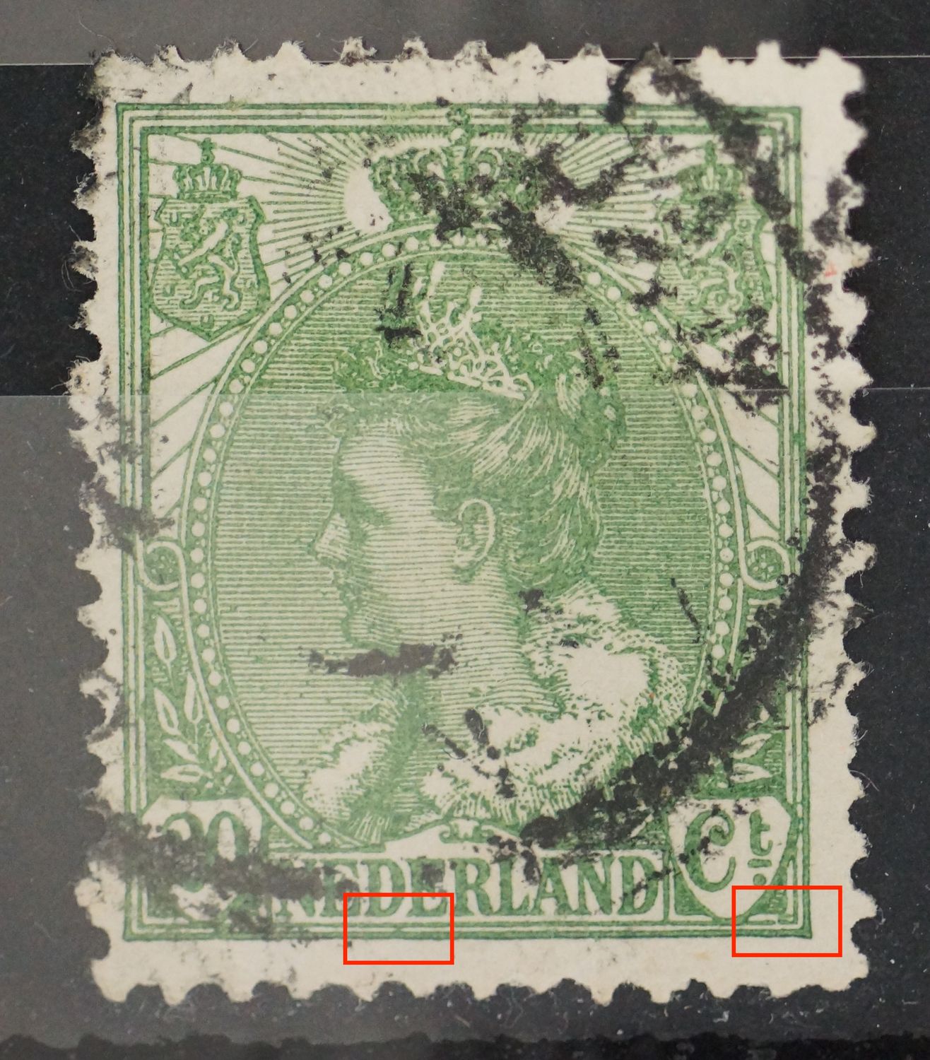 NVPH 68 - groene vlek onder de 1e D van NEDERLAND en beschadiging onder Ct.