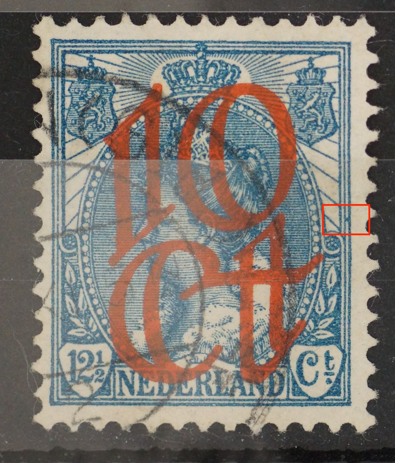 NVPH 118 - blauwe vlek tussen kaderlijnen rechts