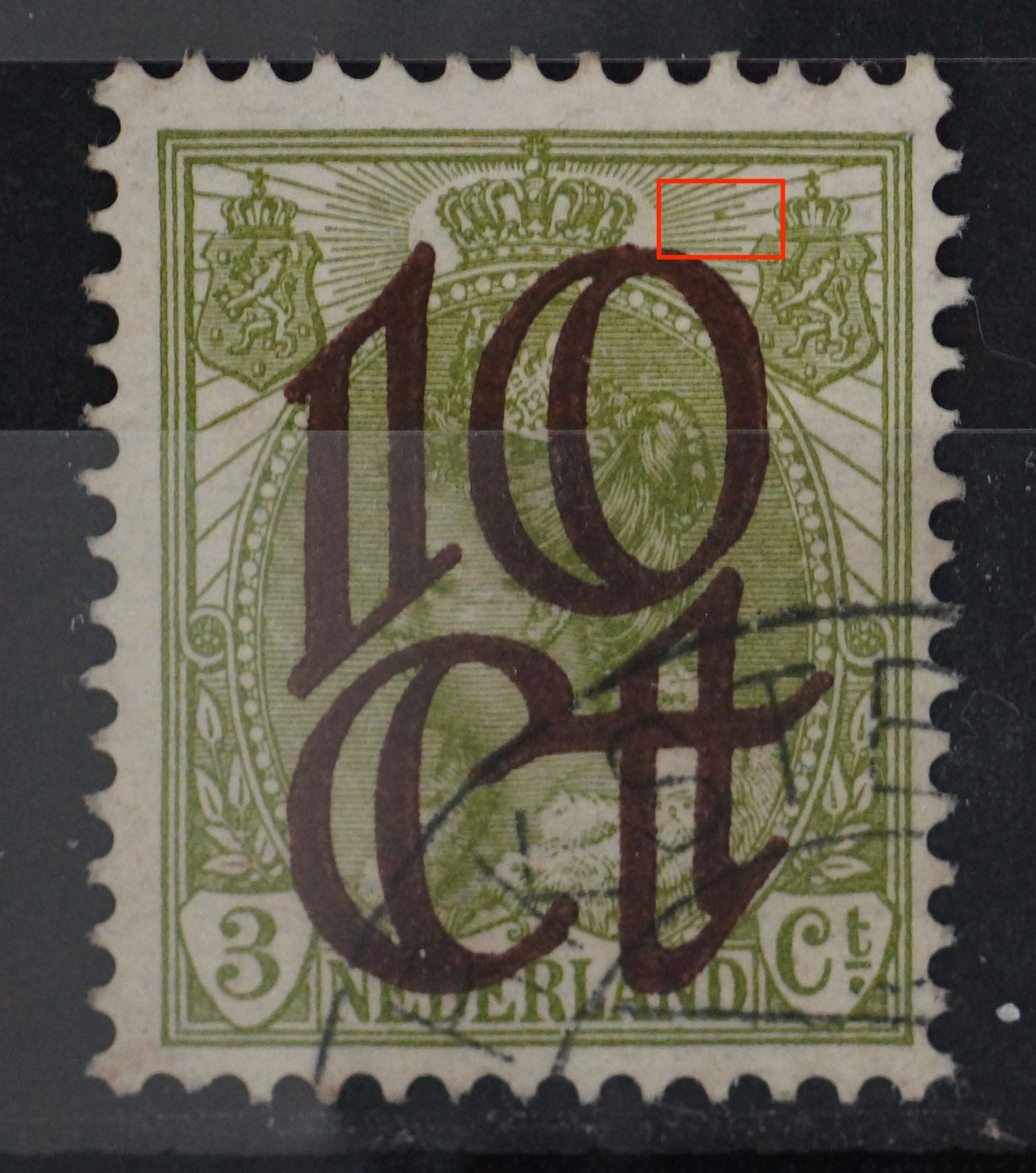 NVPH 116 - groene vlek tussen stralen rechts van kroon