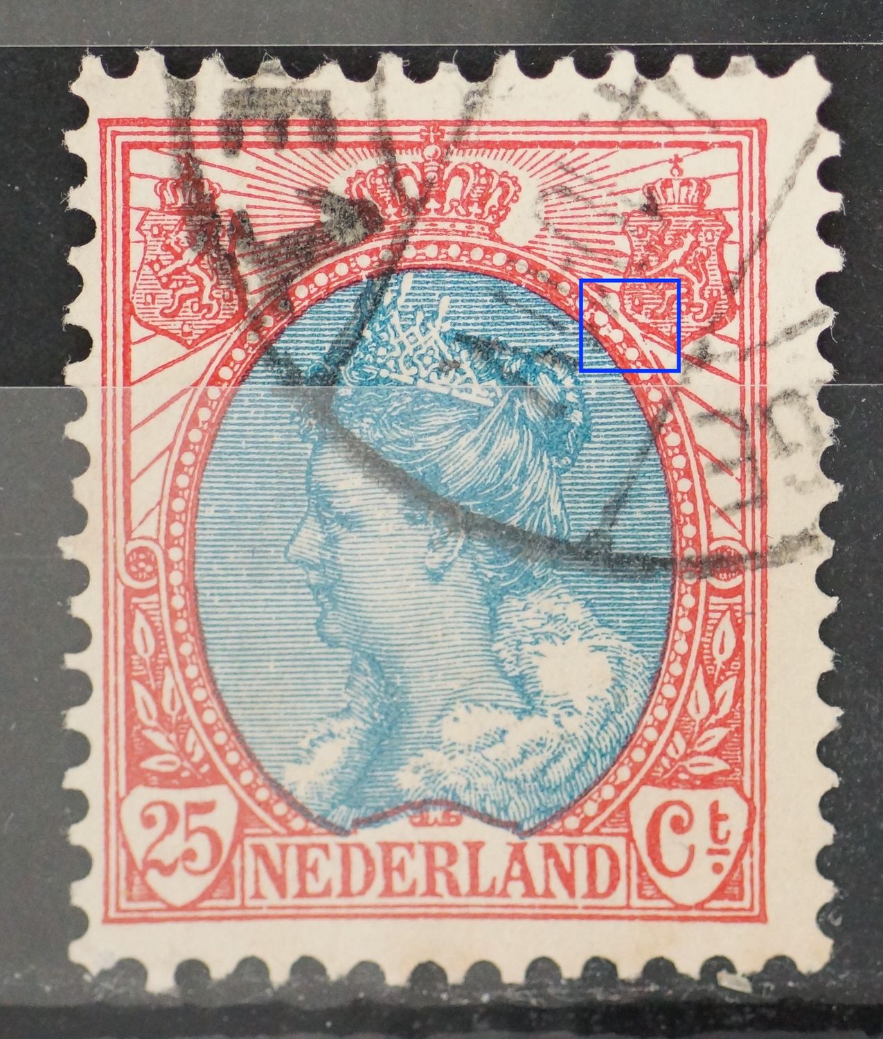 NVPH 71 - breuk in rand medaillon onder rechter wapenschild
