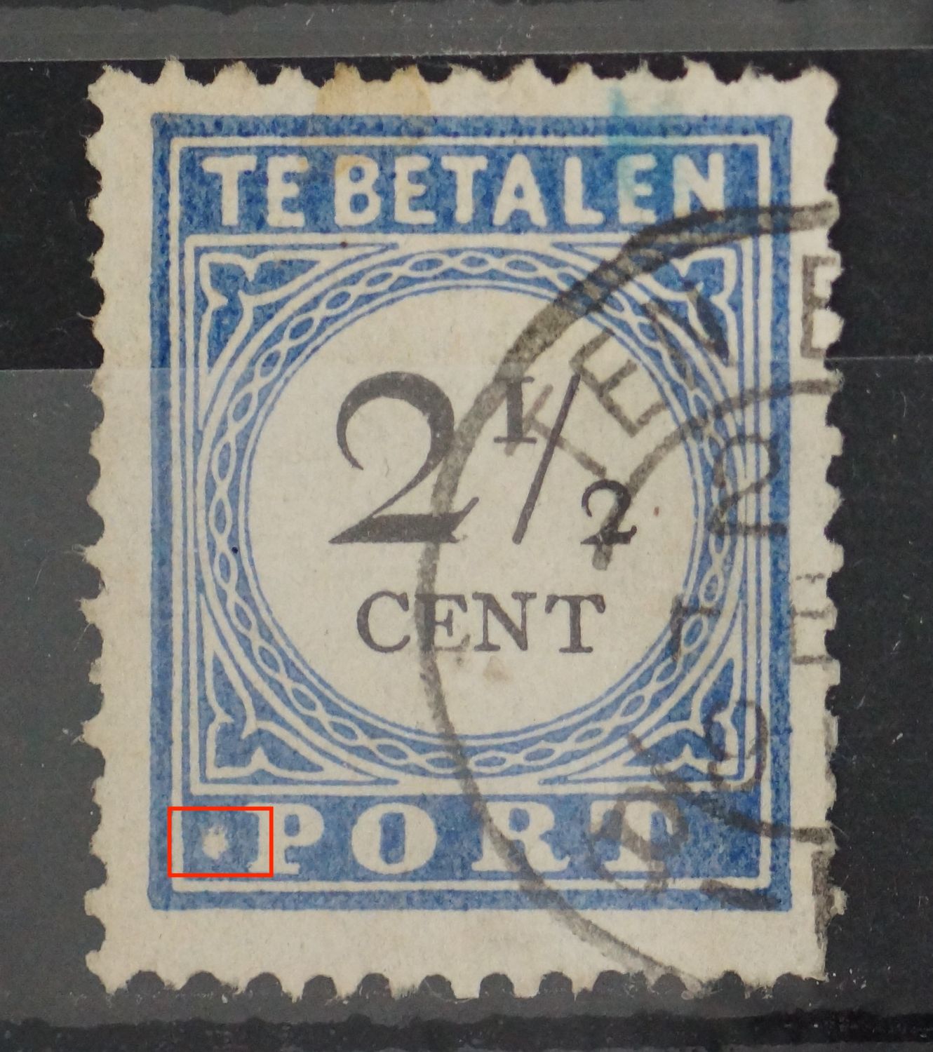 NVPH P16 - grote witte vlek links van PORT
