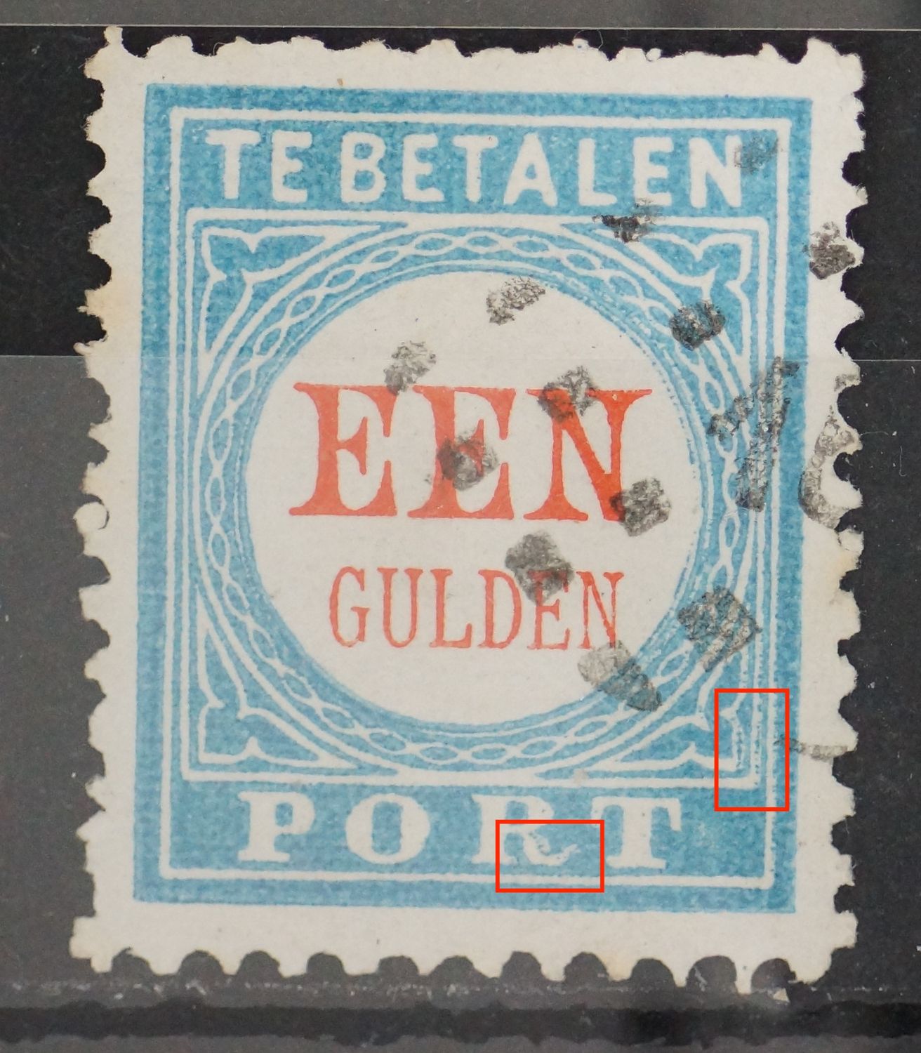 NVPH P12 - witte vlek bij de R van PORT en lange ophaal