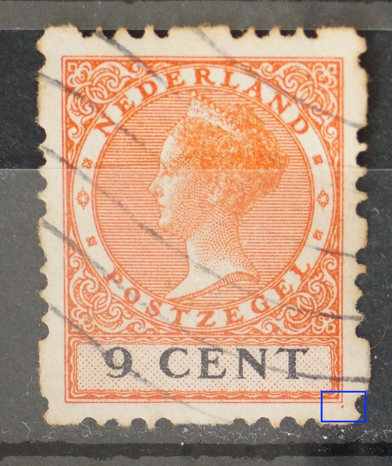 NVPH R44 - oranje punt rechtsonder