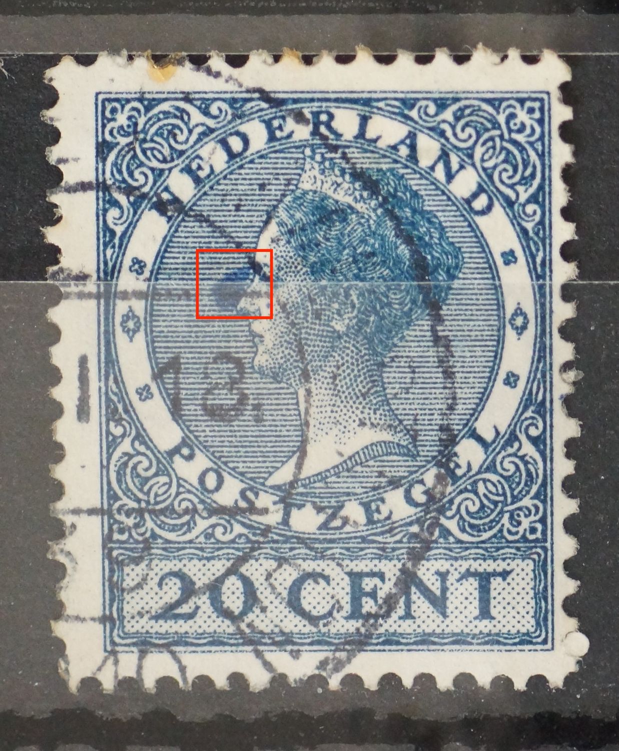 NVPH 188 - grote blauwe vlek voor het gezicht
