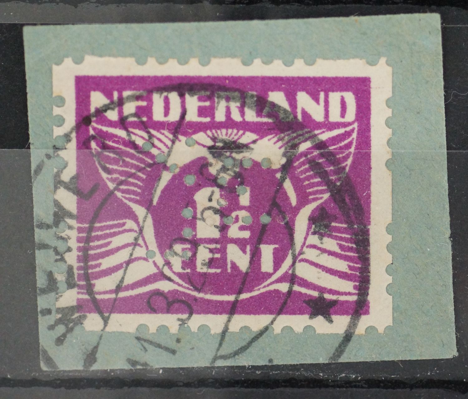 Weiwerd op NVPH R35, met perfin LZM (POKO), vrij schaars
