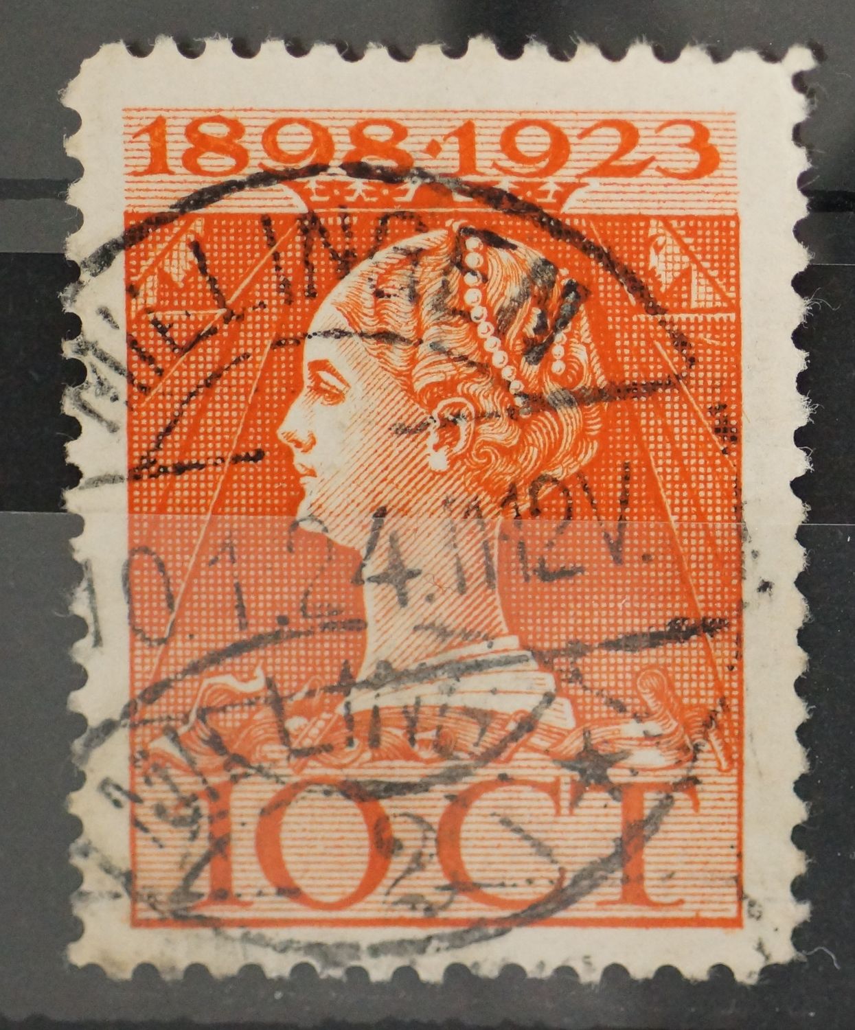 Millingen 2 op NVPH 124 - vrij schaars