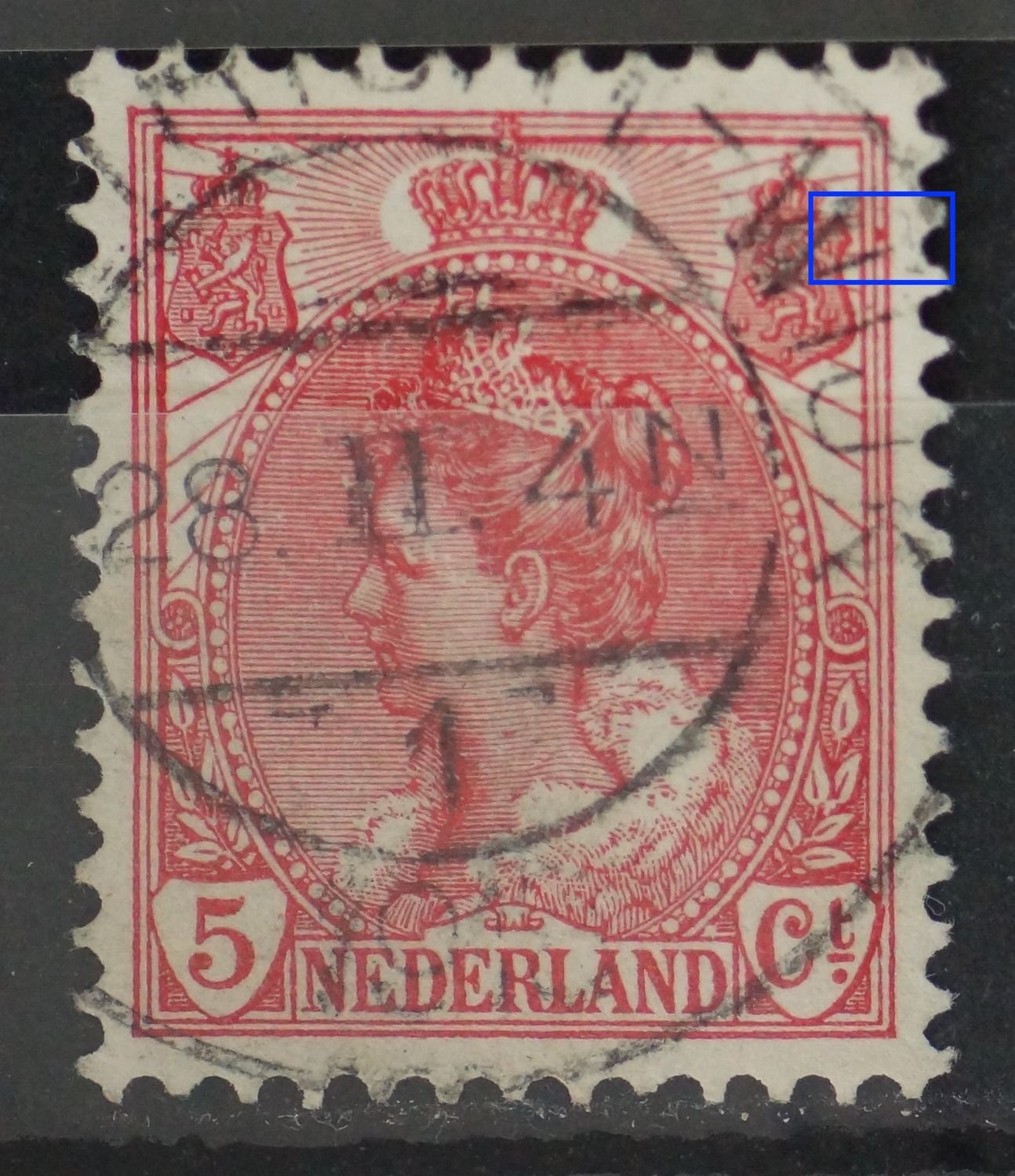 NVPH 60 - rode vlek tussen kaderlijnen rechts