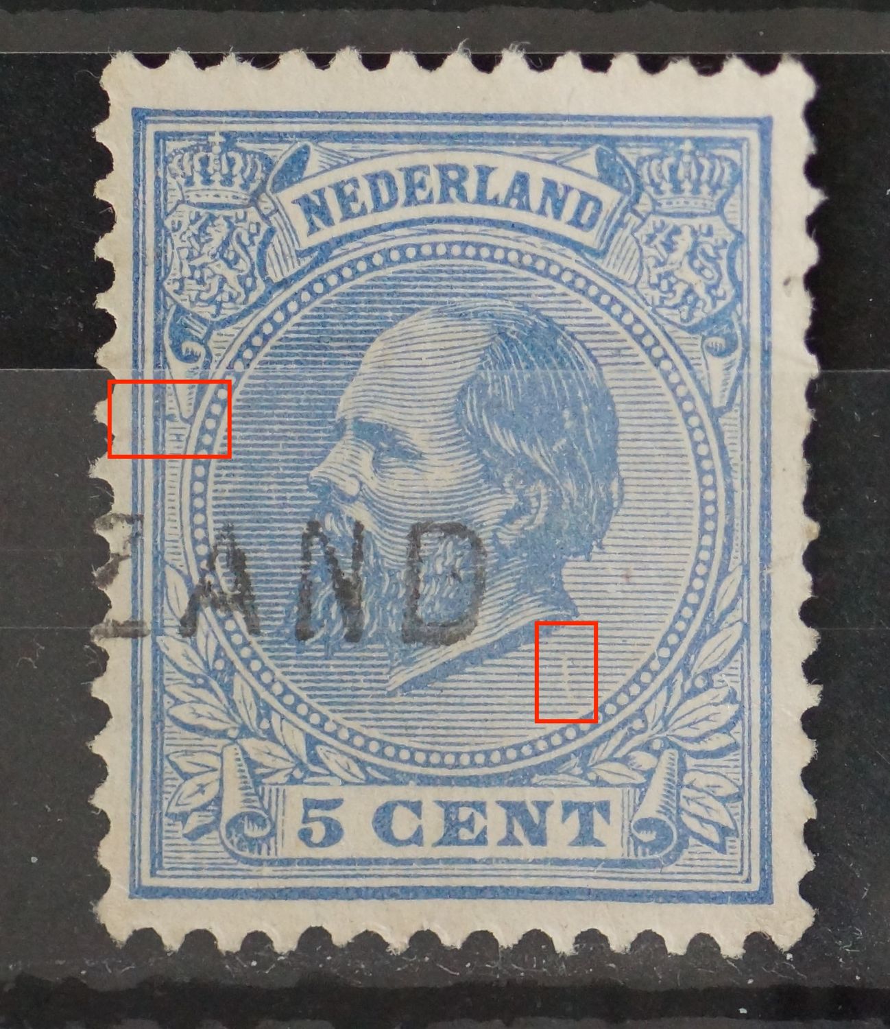 NVPH 19 - verticale witte streep in de arcering rechts en blauwe punt links