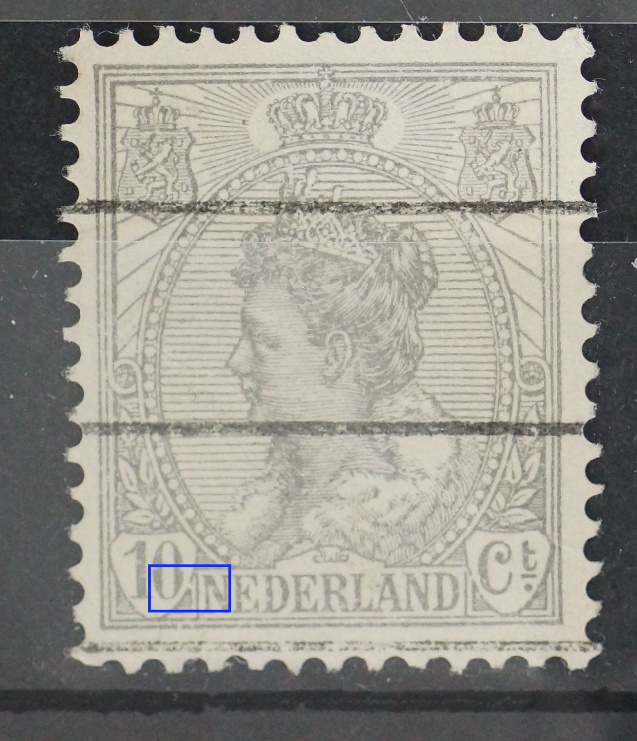 NVPH 681 - breuk in rechterzijde schild rondom 10 NVPH 681 - breuk in rechterzijde schild rondom 10