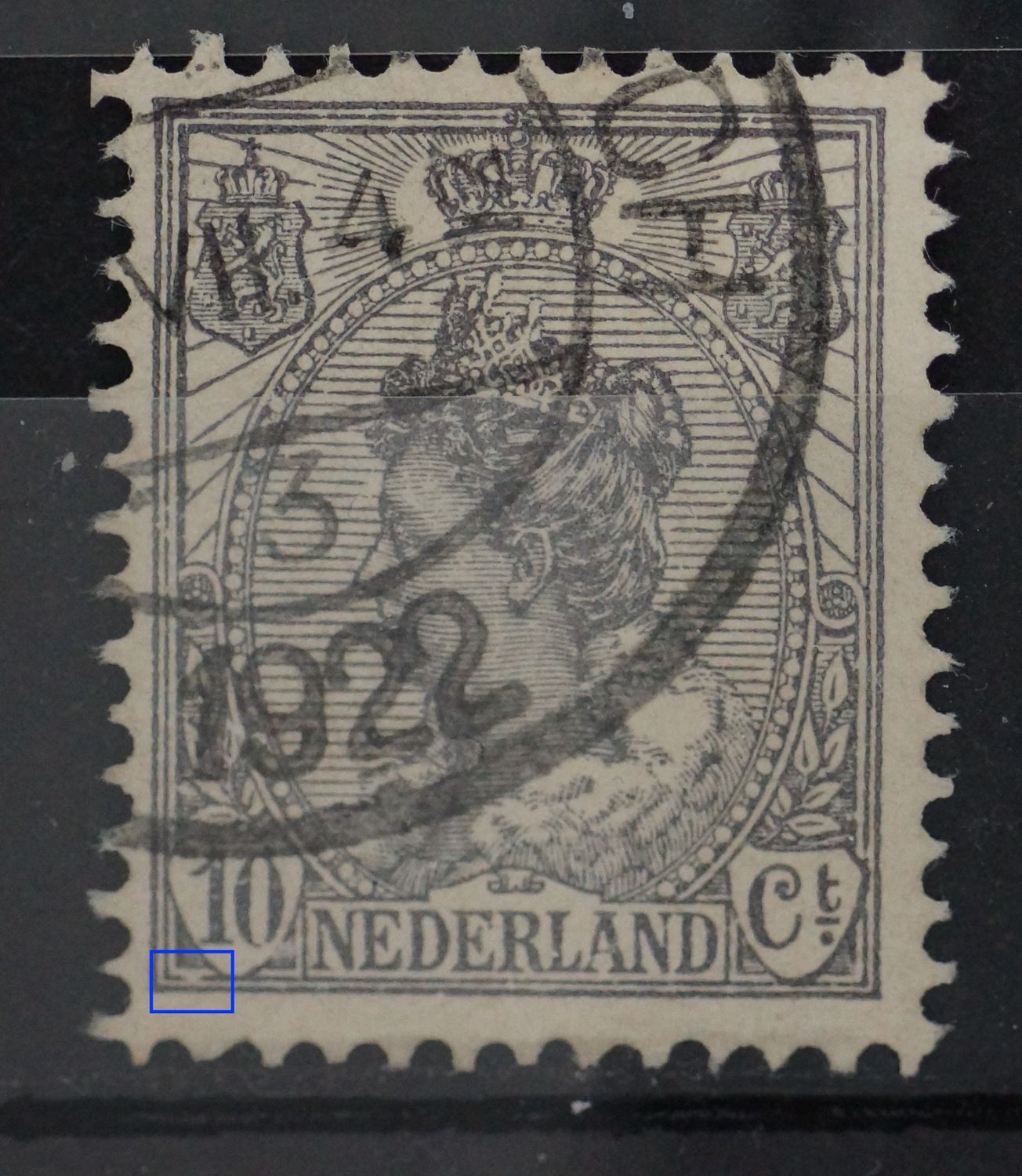 NVPH 81 - o.a. breuk in kaderlijn onder, links