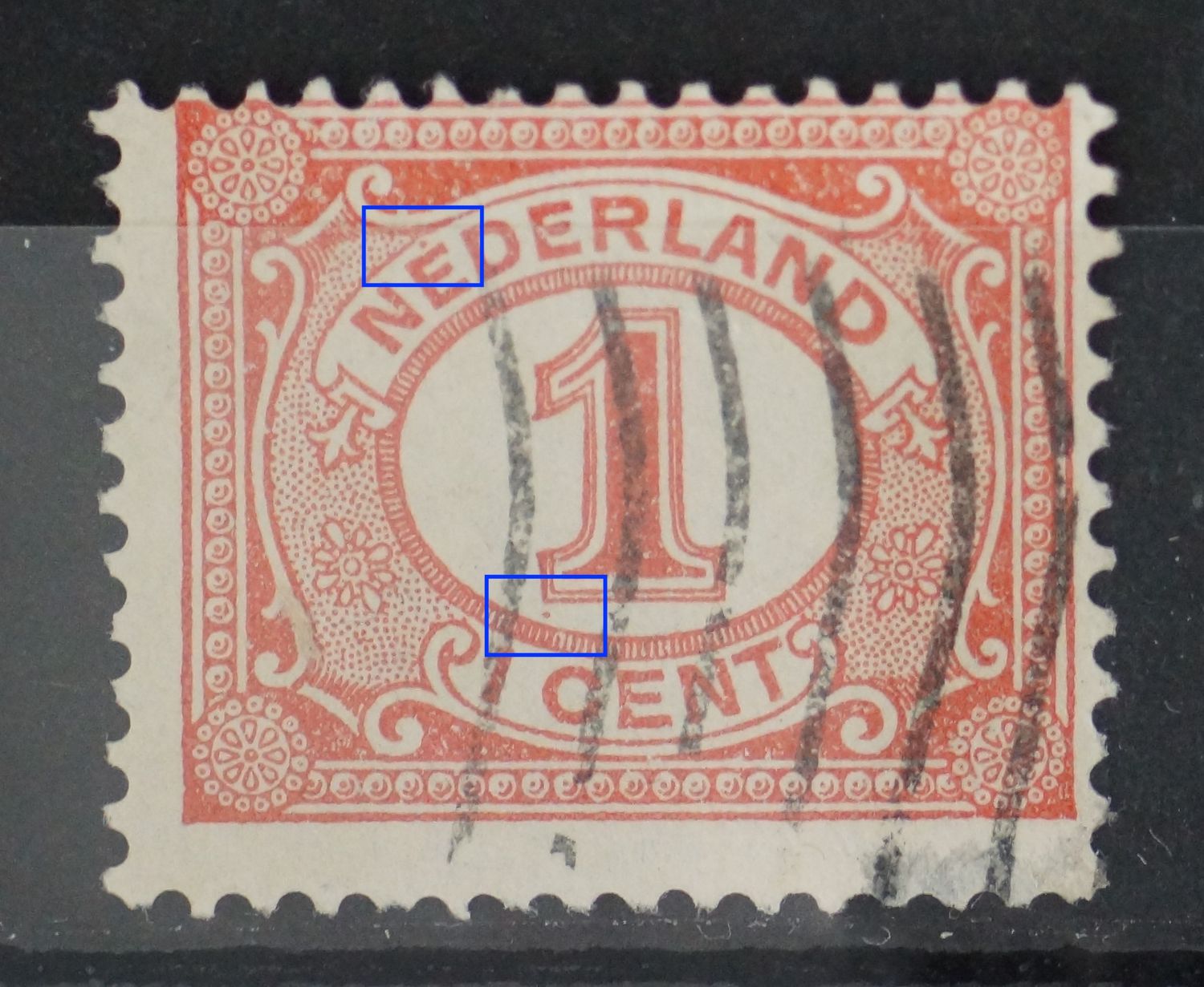 NVPH 51 - rode punt bij de voet van de grote 1 en boven de 1e E van NEDERLAND