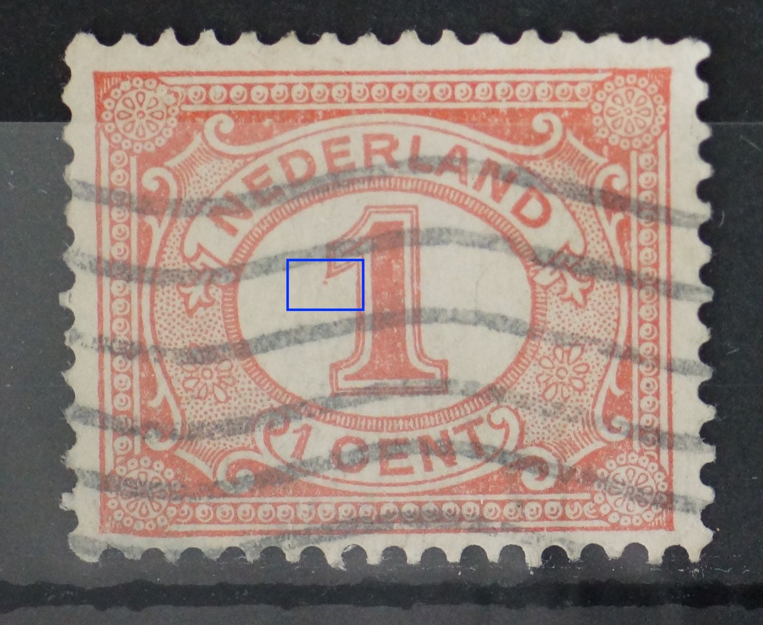 NVPH 51 - o.a. rode punt onderaan de vlag van de grote 1