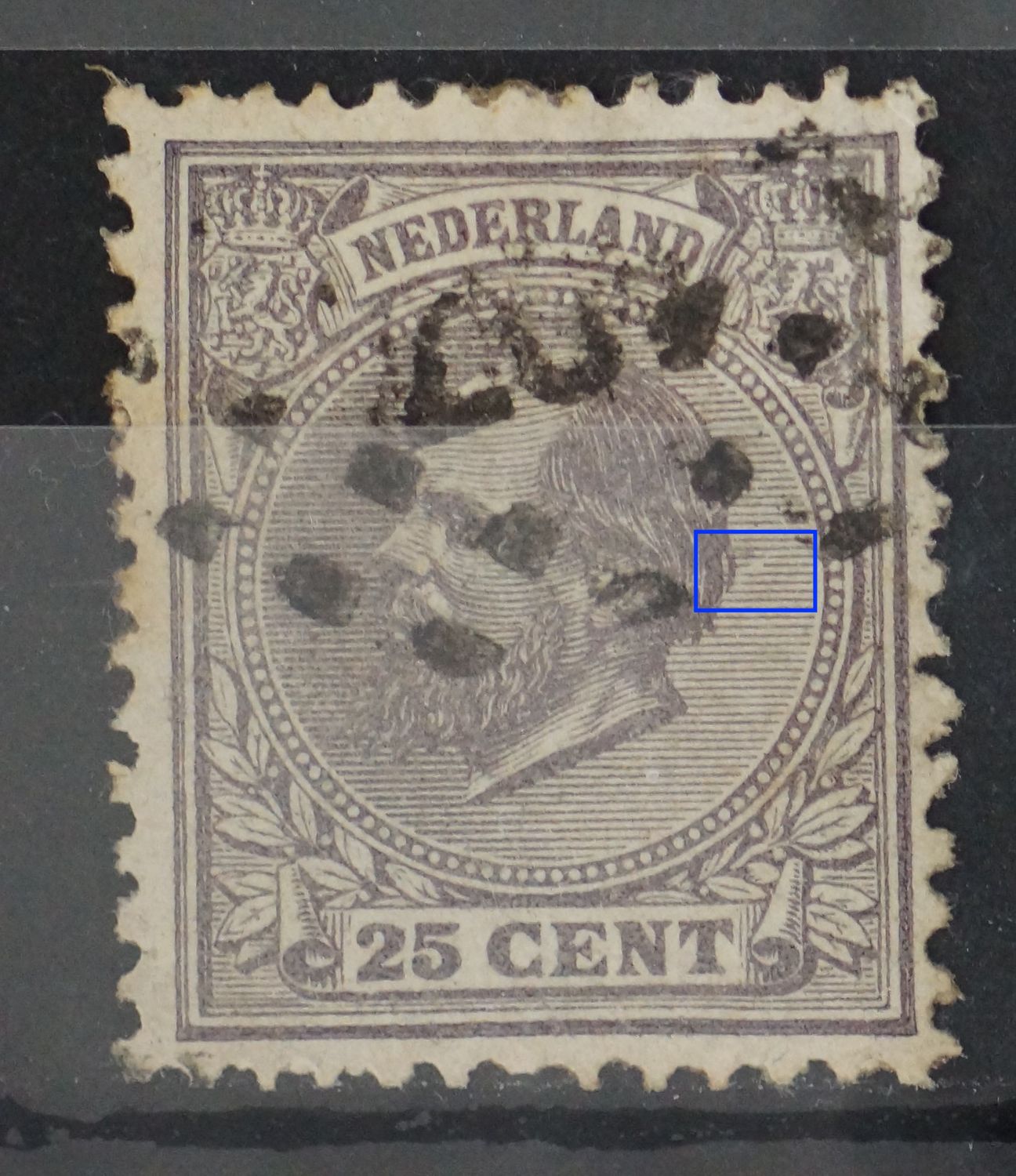 NVPH 26 - breuk in arcering achter het hoofd