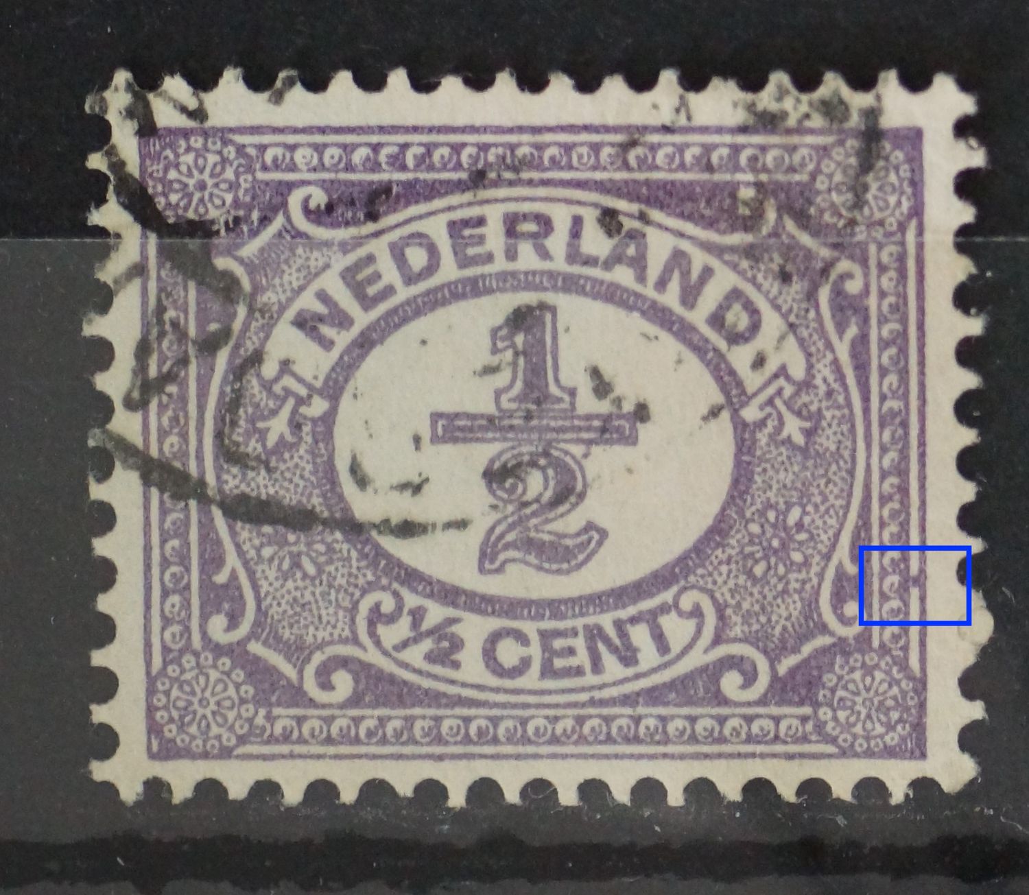 NVPH 50 - violette vlek tussen kaderlijnen rechts