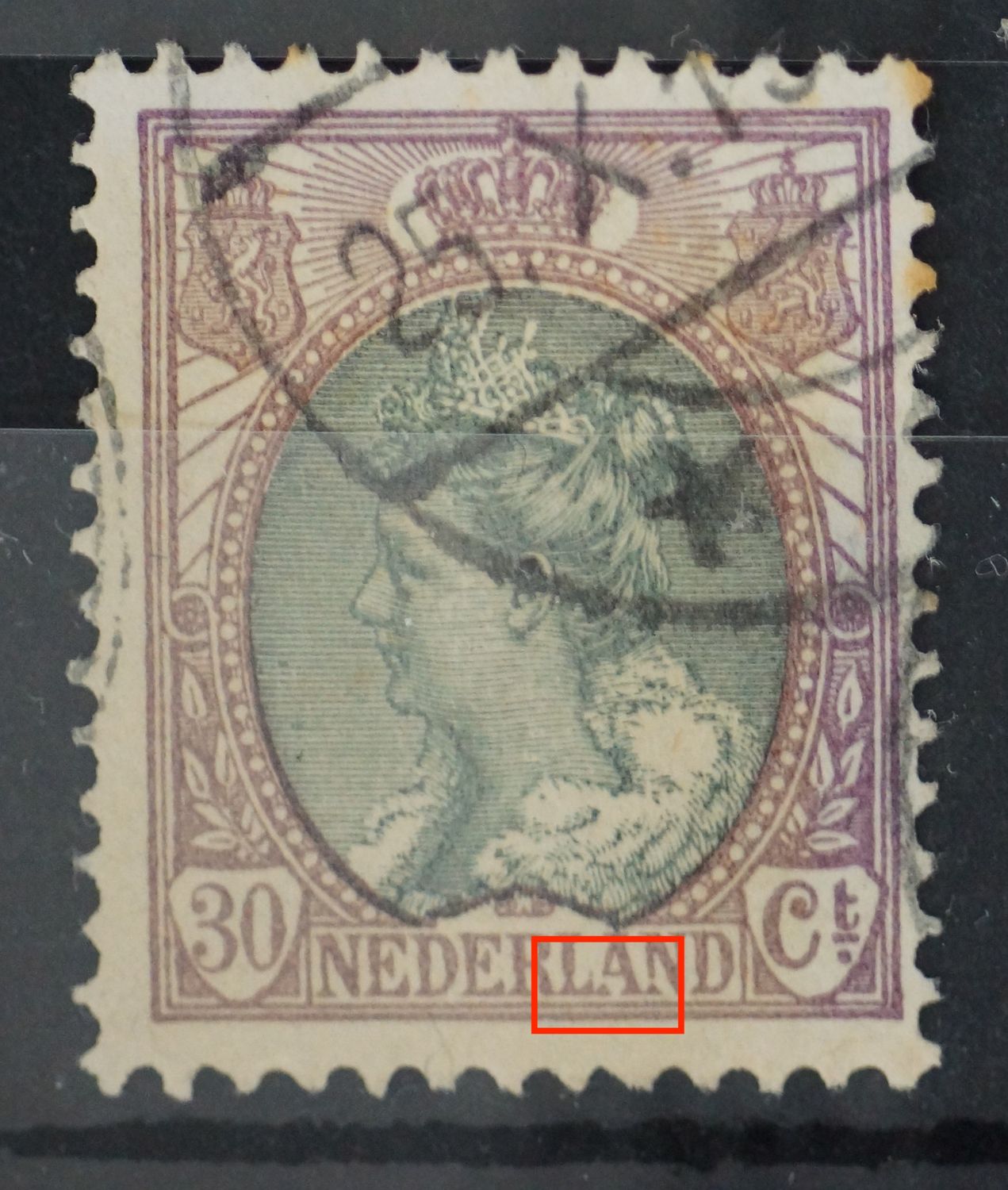 NVPH 72 - breuk in de linkerpoot van de A van NEDERLAND NVPH 72 - breuk in de linkerpoot van de A van NEDERLAND