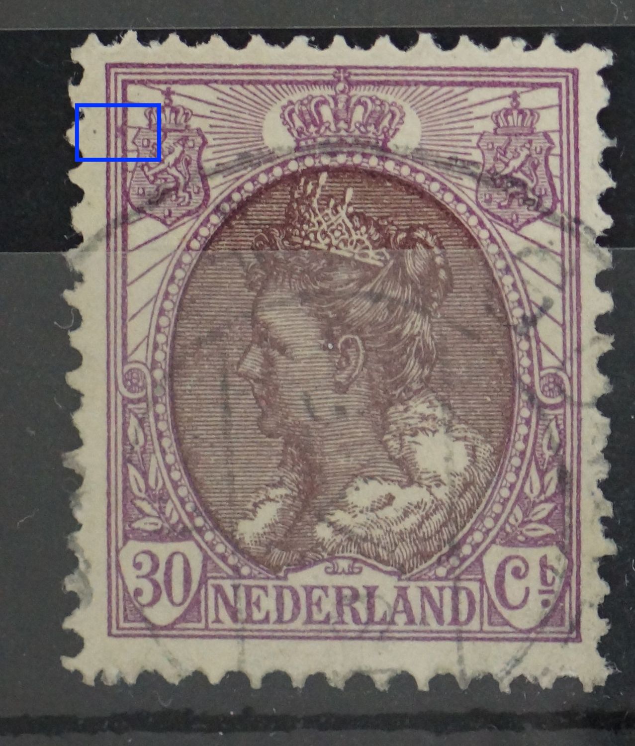 NVPH 72 - violette vlek naast linker wapenschild NVPH 72 - violette vlek naast linker wapenschild