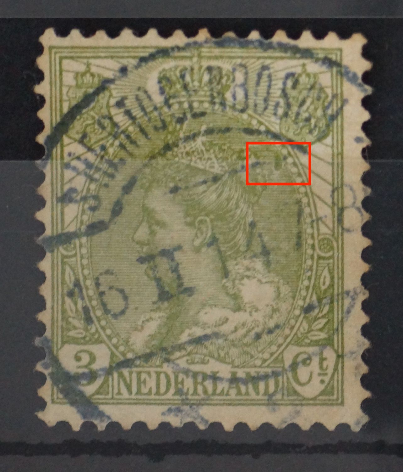 NVPH 57 - grote groene vlek in arcering rechts achter het hoofd NVPH 57 - grote groene vlek in arcering rechts achter het hoofd