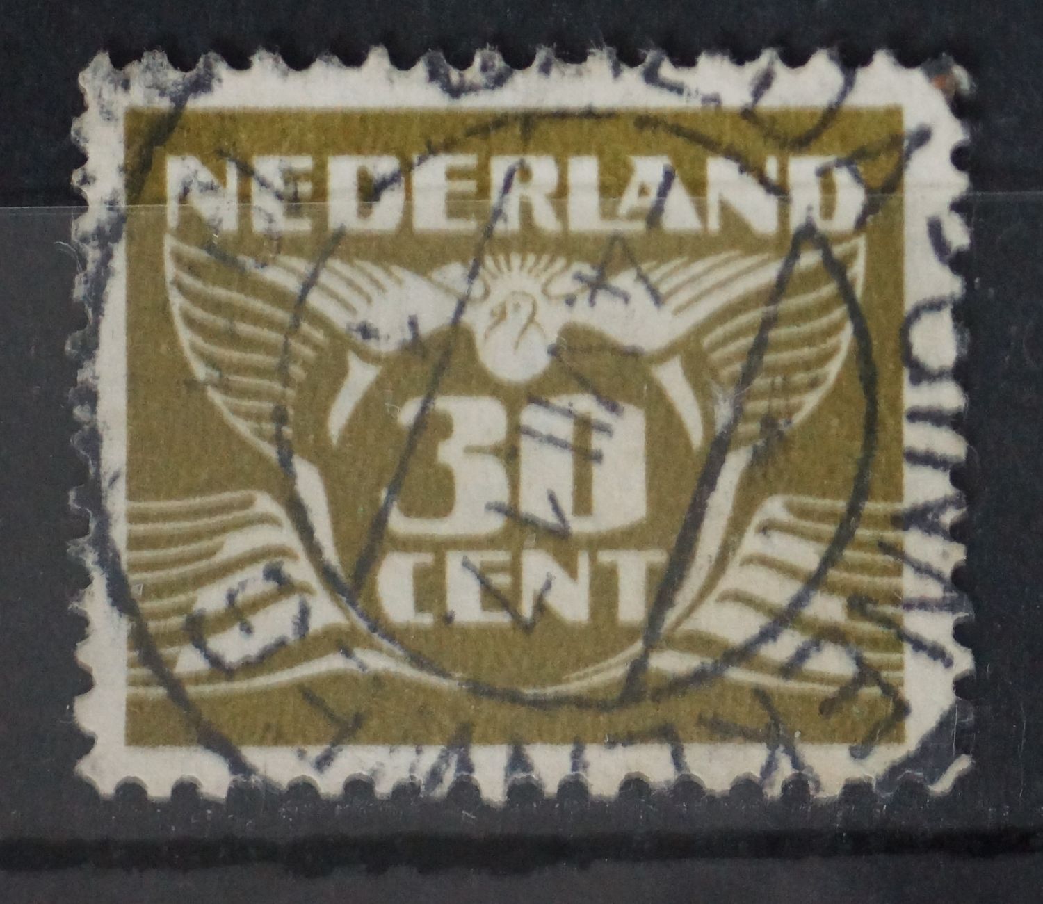 Breda-Ginnekenweg 1 op NVPH 389