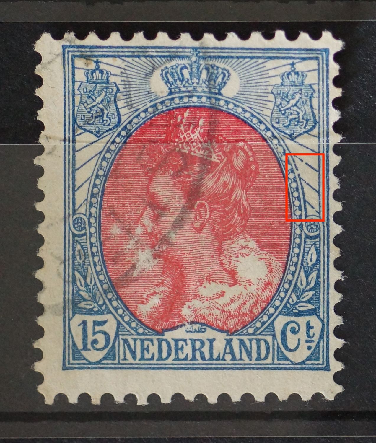 NVPH 65 - breuk in stralen en in rand medaillon, rechts
