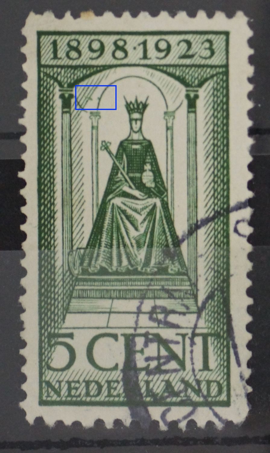 NVPH 122 - groene streep en punt links, boven