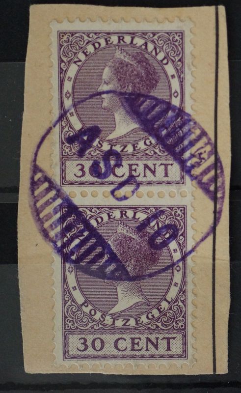 ASD 10 (Prins Hendrikkade) op NVPH 158 (paar) ASD 10 (Prins Hendrikkade) op NVPH 158 (paar)