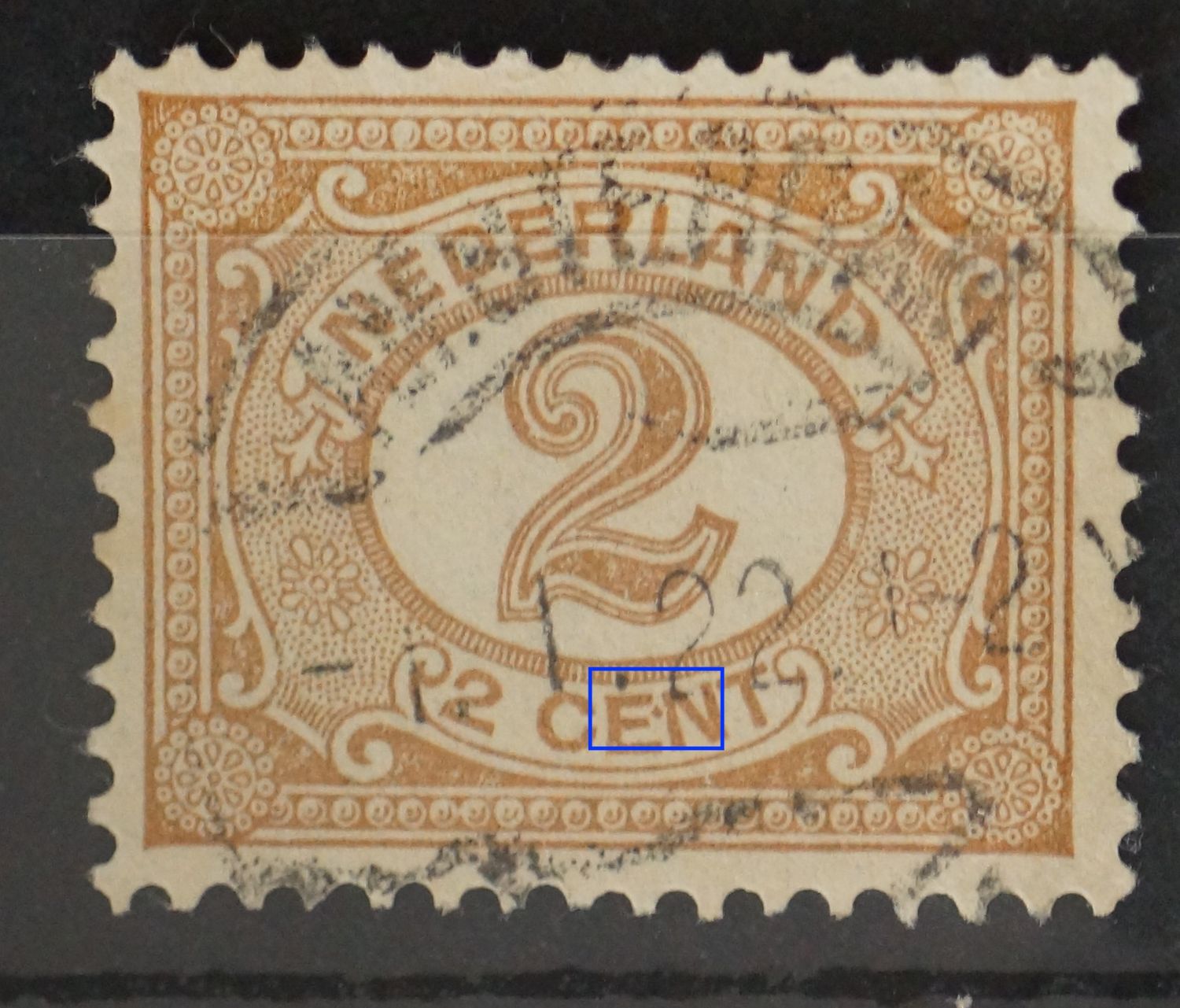 NVPH 54 - bruine vlek tussen EN van CENT NVPH 54 - bruine vlek tussen EN van CENT