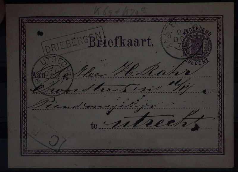 Amsterd:-Emm: A, tweeletterstempel Utrecht en haltestempel Driebergen op briefkaart