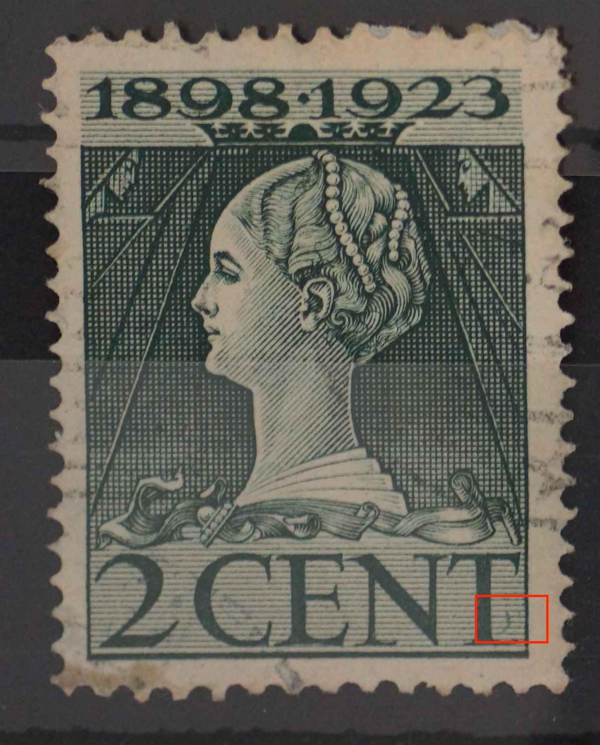 NVPH 121 - Groene boogjes rechtsonder T van CENT