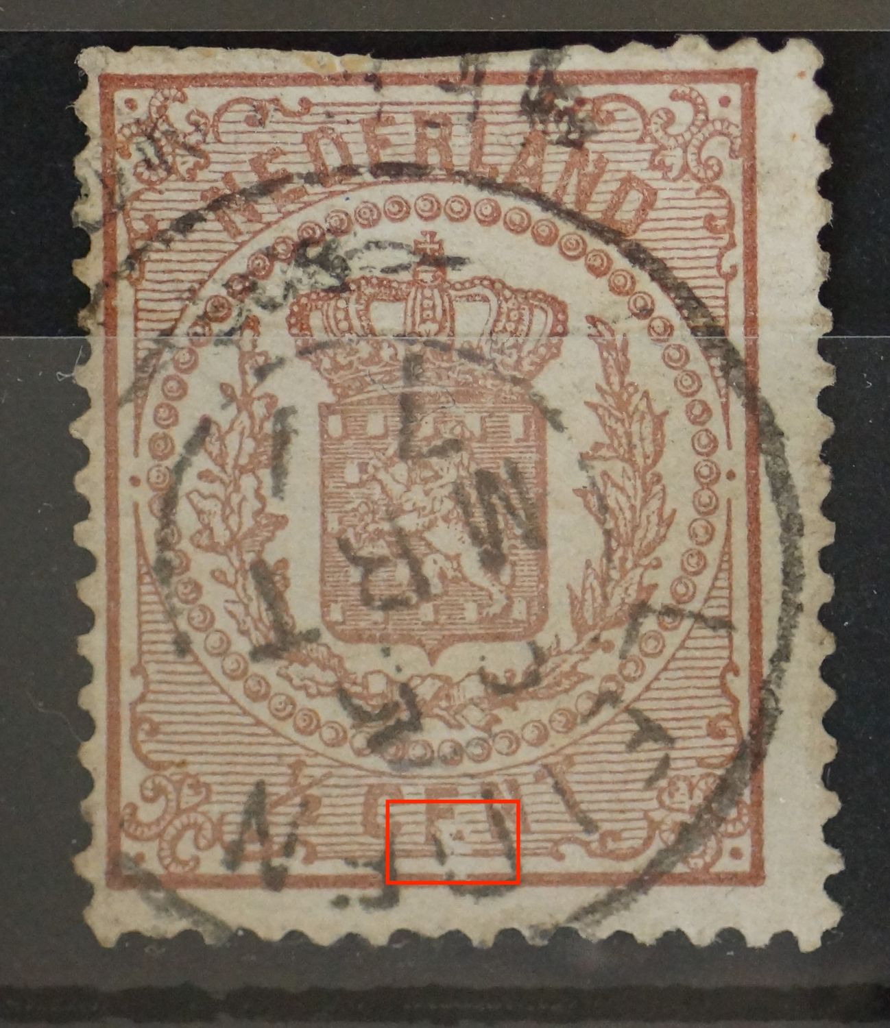 NVPH 13 (fraai) - witte vlek onderin de E van CENT