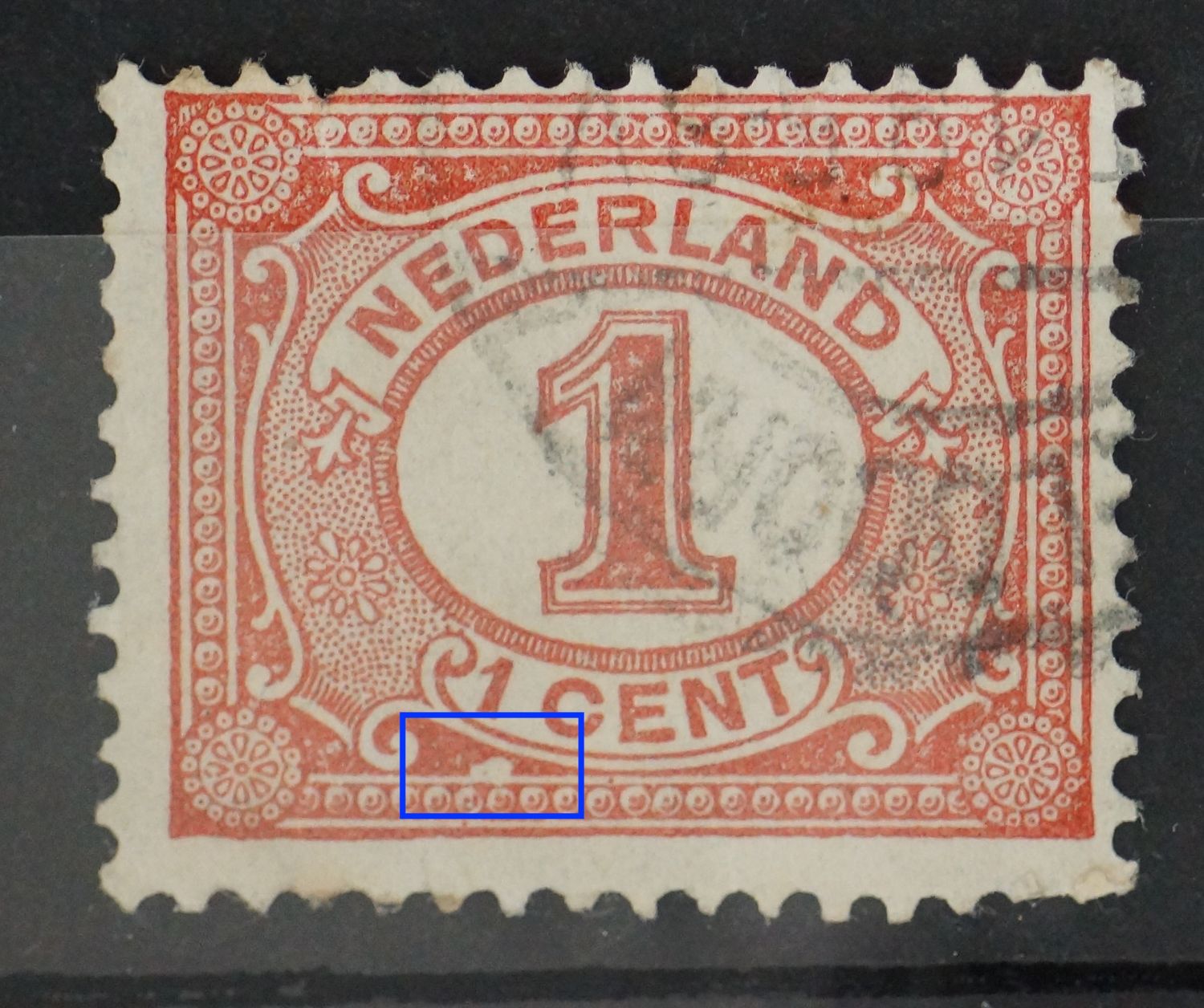NVPH  51  - witte vlek onder de kleine 1