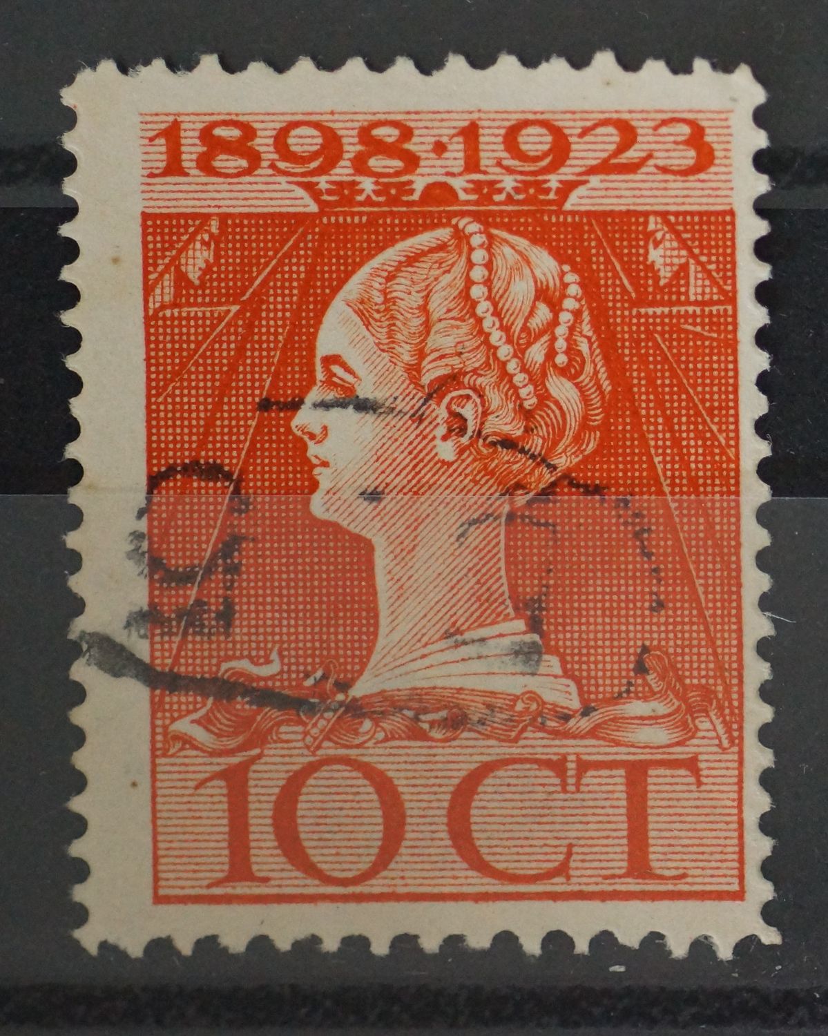 Bestellerstempel B.5 in ovaal op NVPH 124 Bestellerstempel B.5 in ovaal op NVPH 124