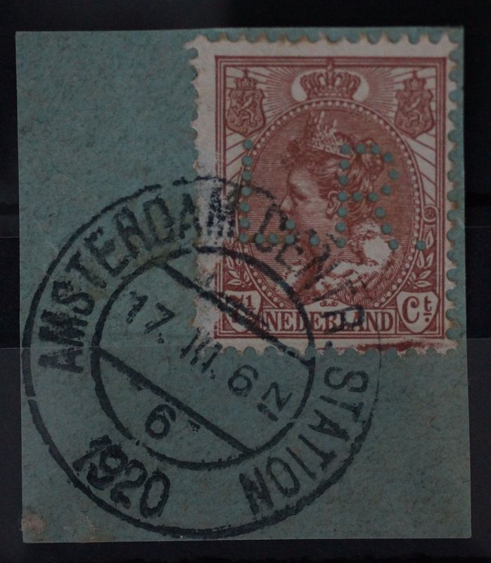 Amsterdam-Centr. Station 6 op NVPH 61, perfin LR Amsterdam-Centr. Station 6 op NVPH 61, perfin LR