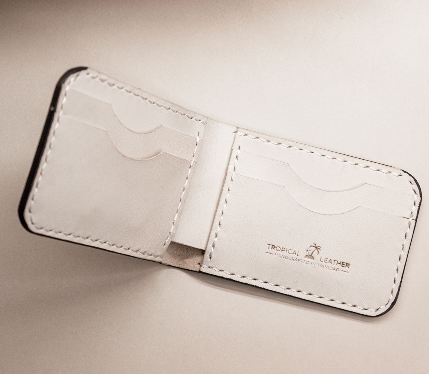 Traditional Wallet - Black