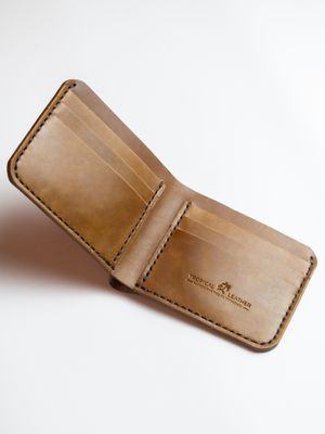 Classic Bifold Wallet - Natural Brown