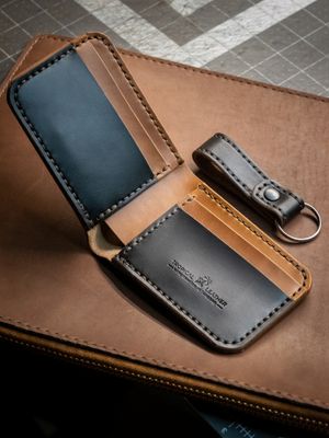 Bifold Wallet Gift Set