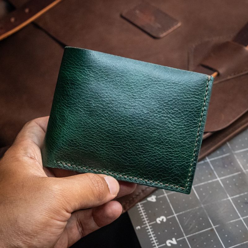 Buffalo Classic Wallet - Forest Green &amp; Tan