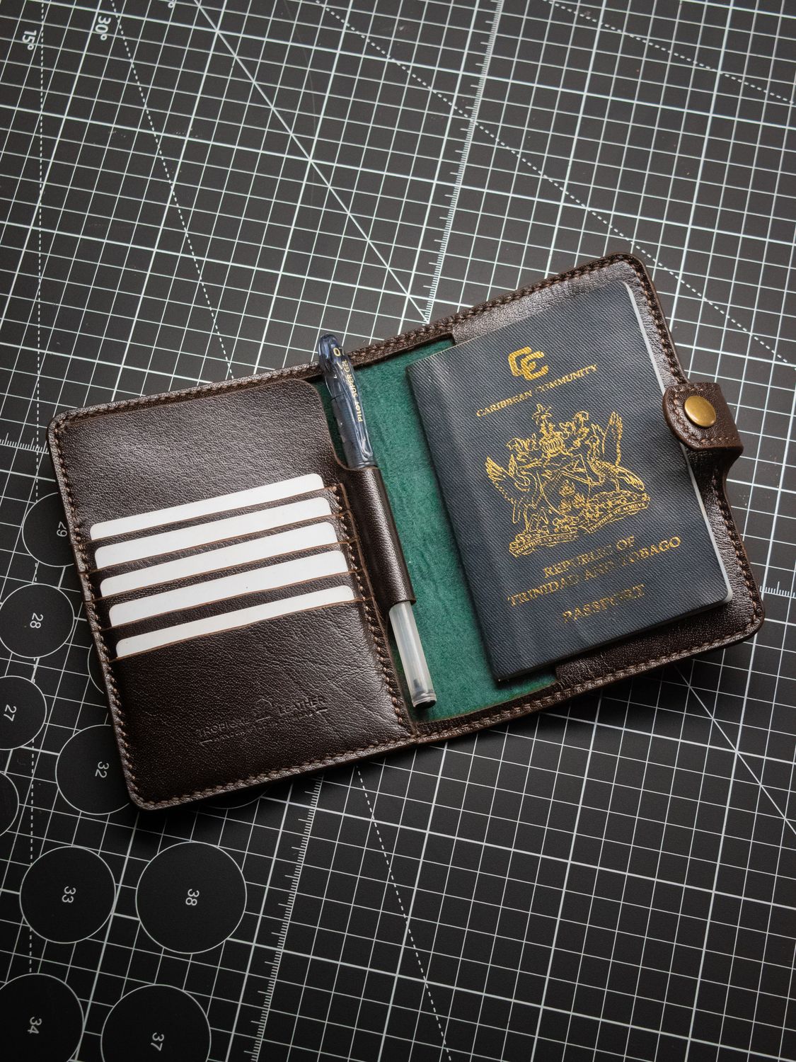 Travel Organizer - Coffee Brown